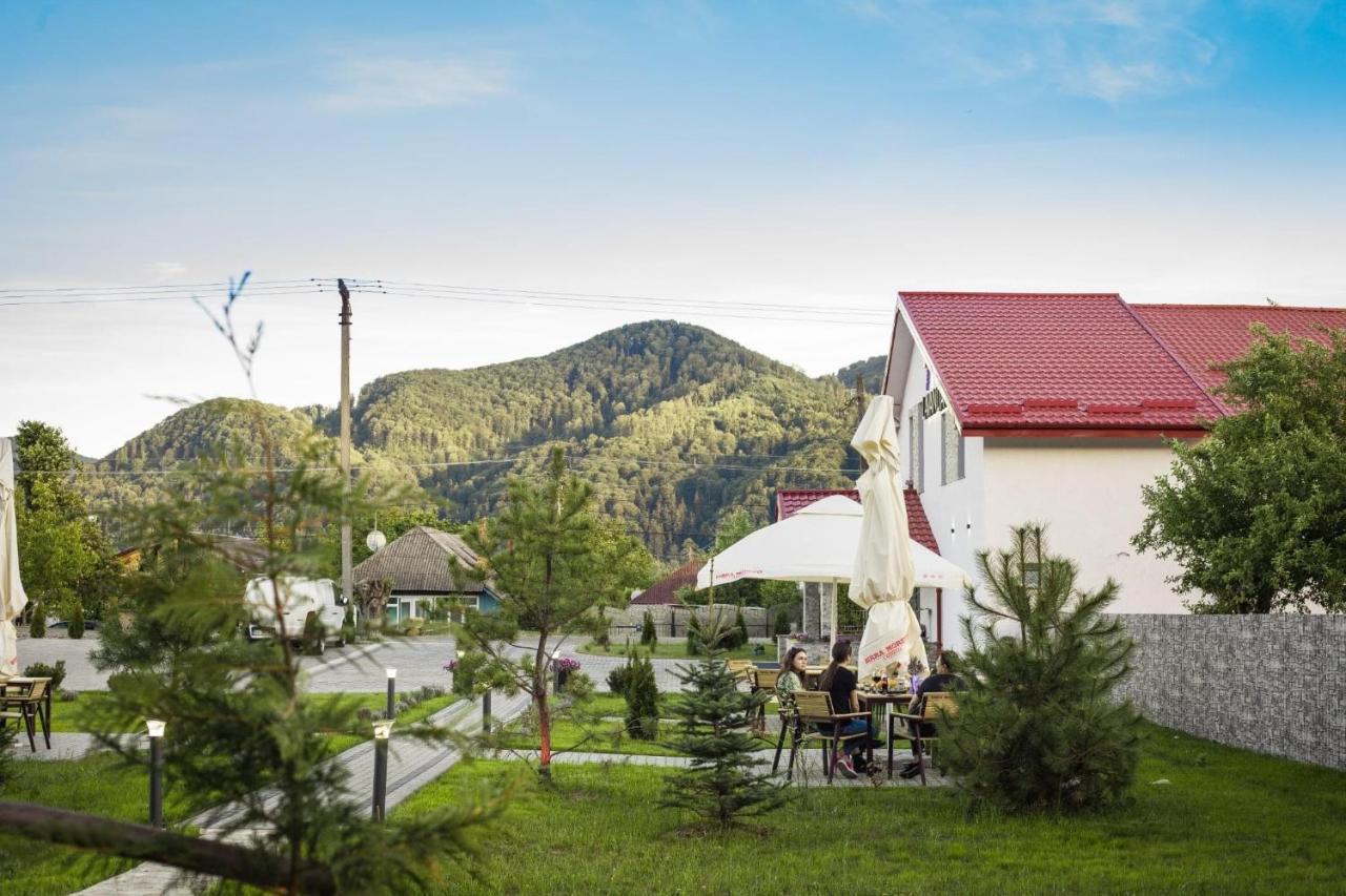 Pensiunea Lavanda, Piatra-Neamt П'ятра-Нямц Екстер'єр фото